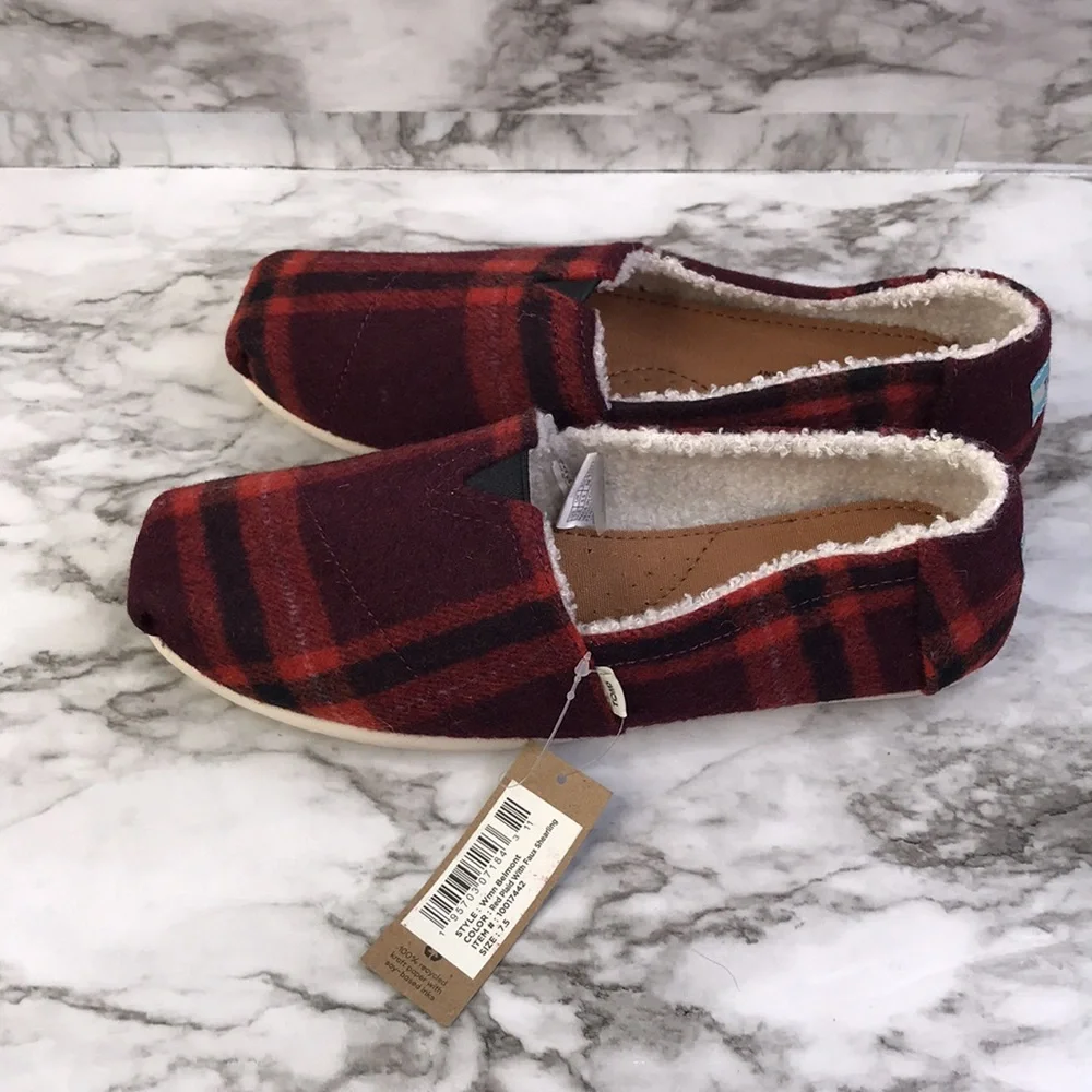 TOMS Slippers Size 7.5 Belmont Red Plaid w/ Faux Shearling Shoes flat